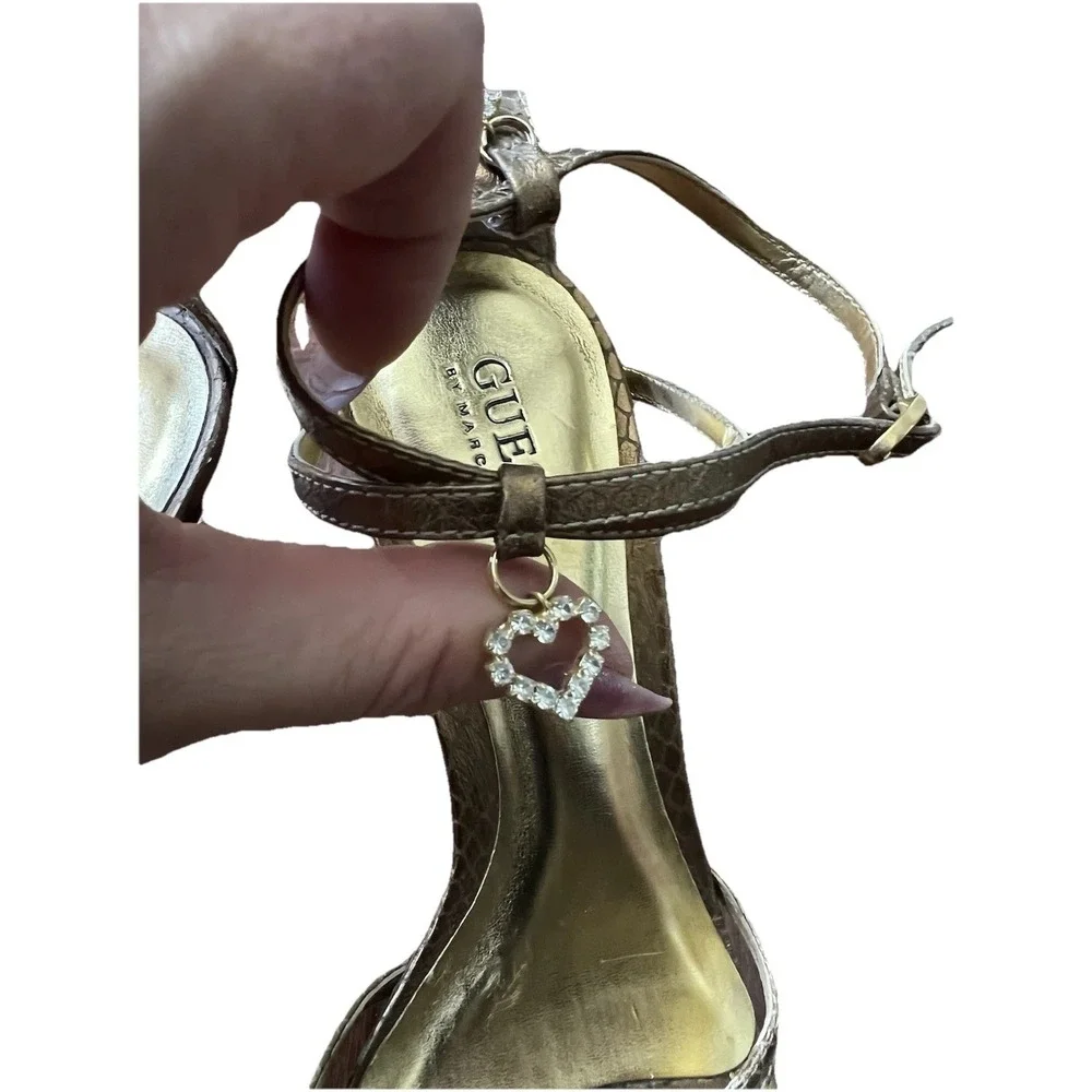 Vintage GUESS WOMEN SIZE 7.5 GOLD OPEN TOE W/HEARTS STILETTO HEELS